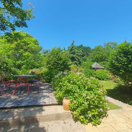 Maison En Pierre Dans Son Nid De Verdure Roz-Landrieux Ngoại thất bức ảnh