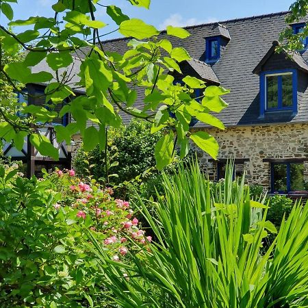 Maison En Pierre Dans Son Nid De Verdure Roz-Landrieux Ngoại thất bức ảnh