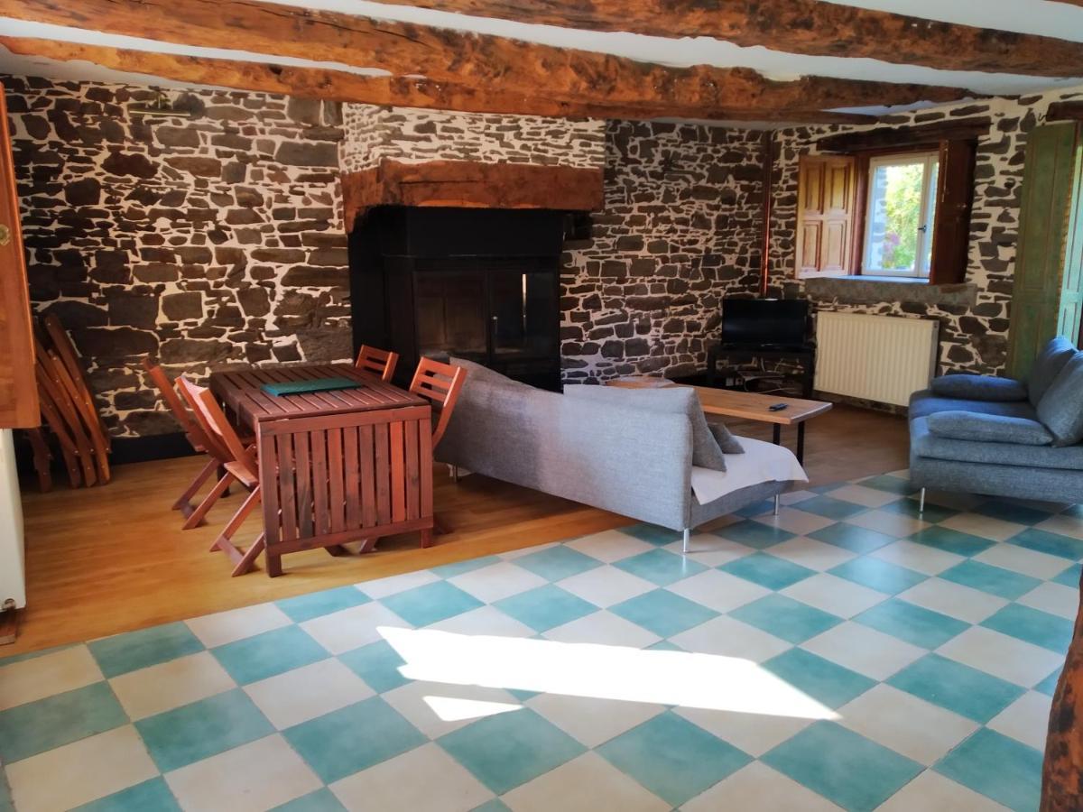 Maison En Pierre Dans Son Nid De Verdure Roz-Landrieux Ngoại thất bức ảnh