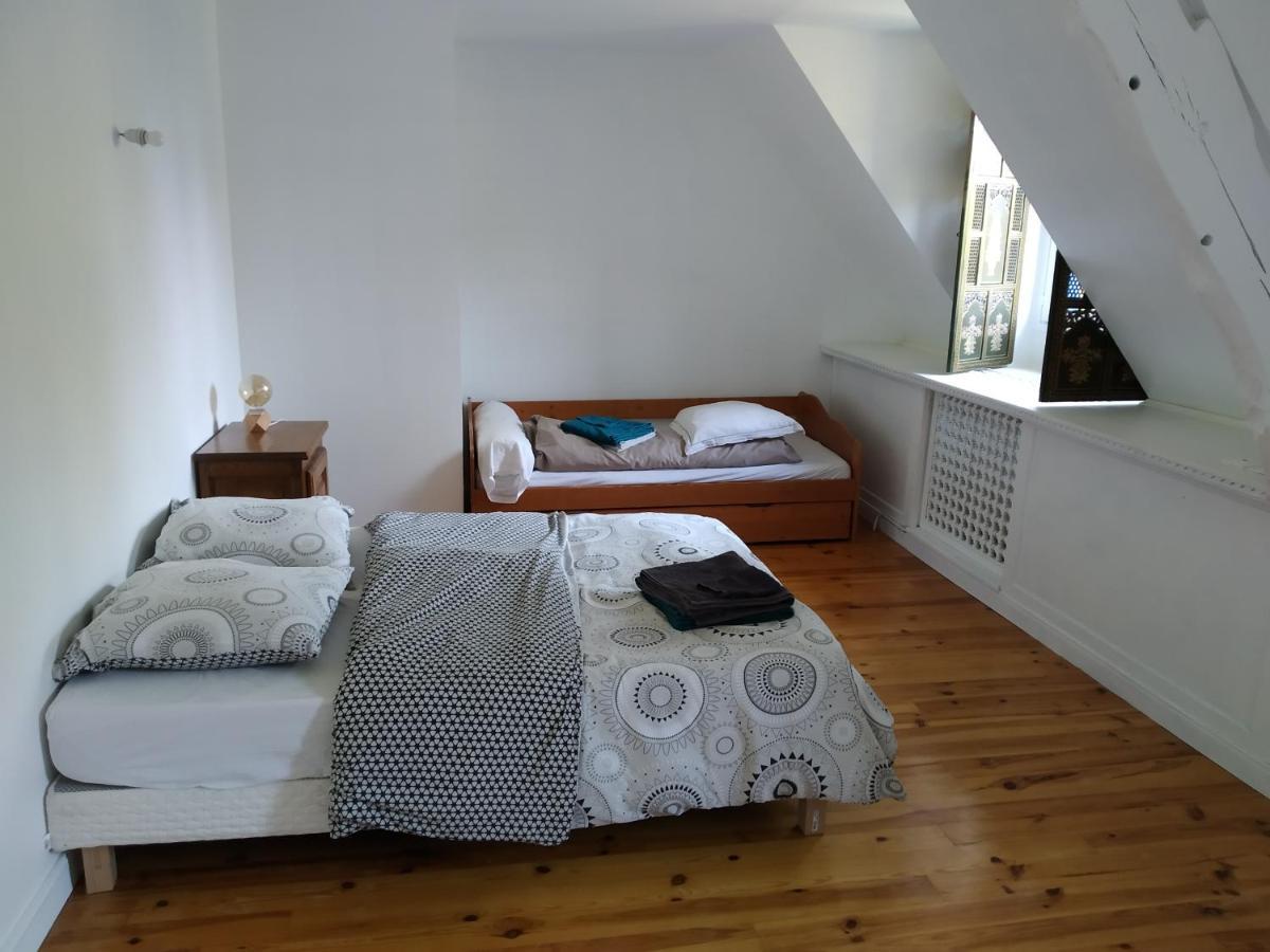 Maison En Pierre Dans Son Nid De Verdure Roz-Landrieux Ngoại thất bức ảnh