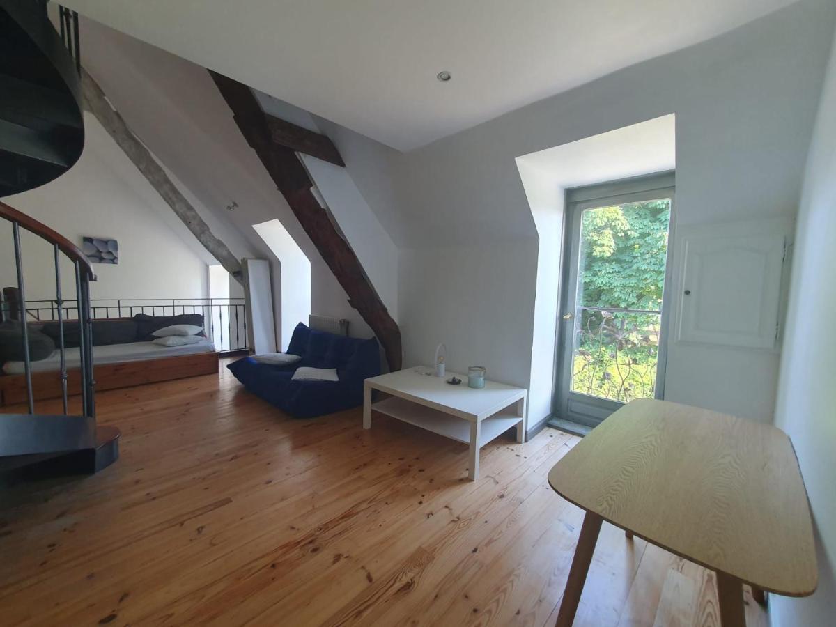Maison En Pierre Dans Son Nid De Verdure Roz-Landrieux Ngoại thất bức ảnh